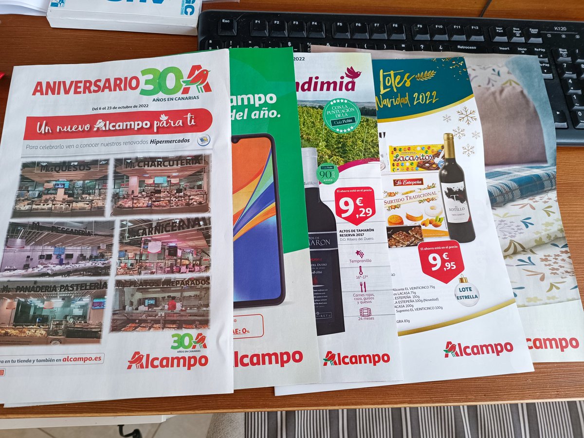 dromera79's tweet photo. @alcampo creen que es necesario tras cada compra online tanto desperdicio de papel y así evitar o contribuir con el medioambiente? https://t.co/d5XHZfU6eH