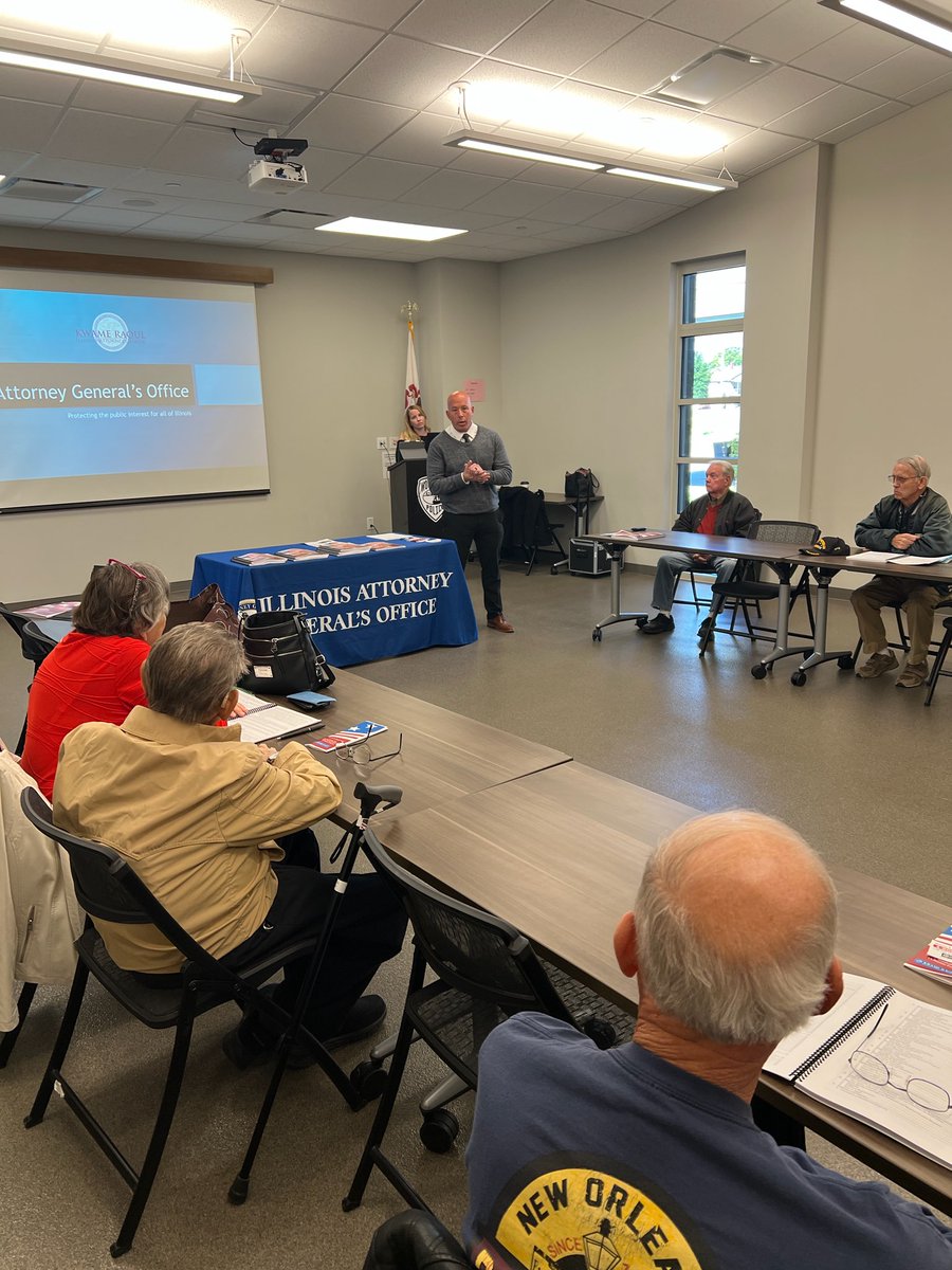SenTharp's tweet photo. I appreciate the veterans who joined my office at the Wood River Police Department this morning for a benefits presentation by the Illinois Attorney General's office. https://t.co/ax0MFhFtPJ