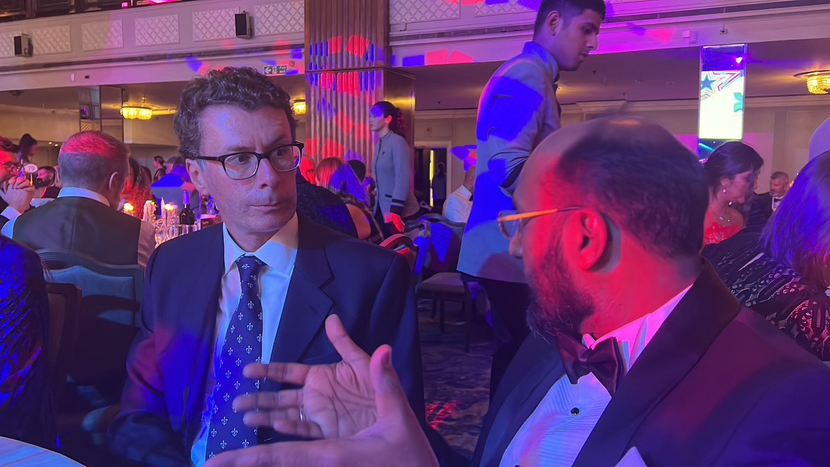 VazeerVazeer's tweet photo. #IWFMAwards2022 https://t.co/VWzLmS5tl6