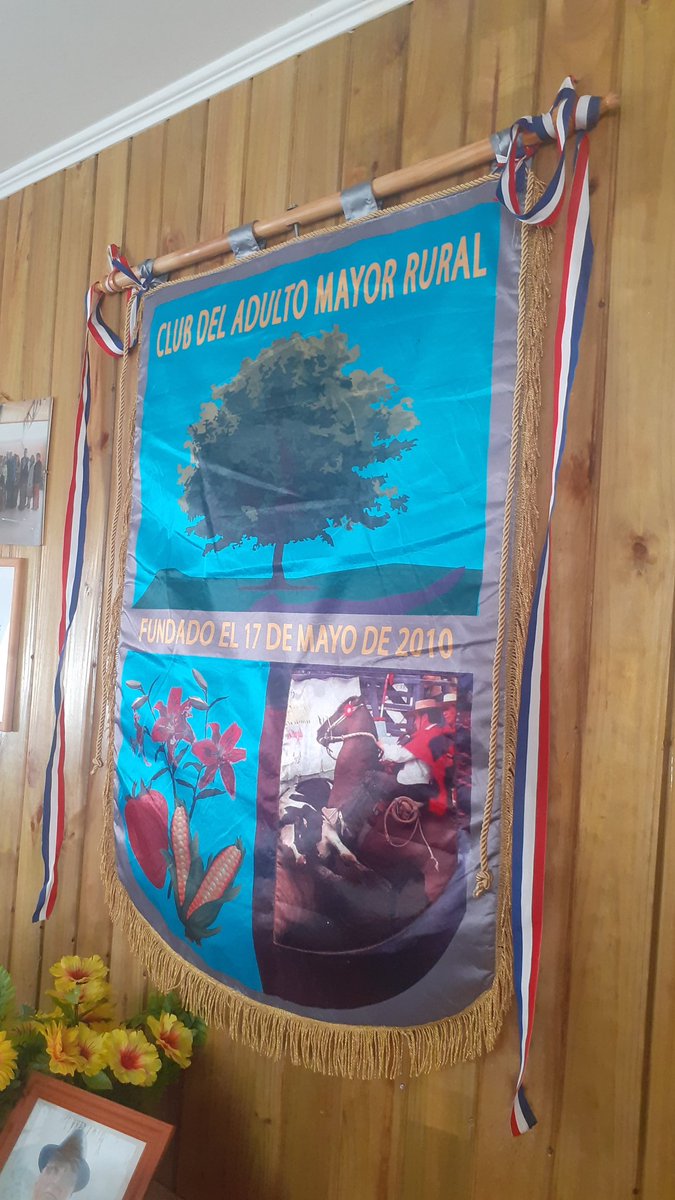 bosquesdemanta1's tweet photo. Seguimos con nuestras actividades en el Club del Adulto Mayor Rural de #SantaAdela 🌱

Ahora jugamos al semáforo para escoger fortalezas, amenazas y oportunidades que alberga la vida en el #bosquesiempreverde 🚦 https://t.co/TaQ9hPsBzP