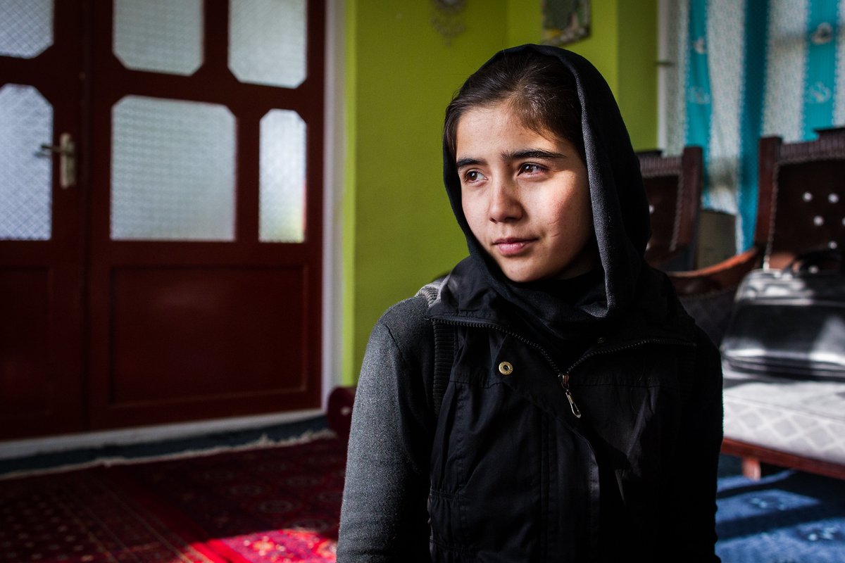 olgaramos's tweet photo. World Education Blog We have nothing, nothing at all, say young girls in Afghanistan https://t.co/PtmQBnRezv De @GEMReport https://t.co/2mTytE0Aco