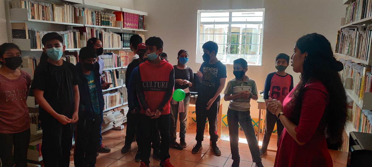 ceuxhidza's tweet photo. 🔴El pasado fin de semana, se llevó a cabo la inauguración de la #BibliotecaComunitaria "Rizalëj xhnëzaru / Abriendo Surcos" en la comunidad de Santa María #Yaviche, en la #SierraZapoteca de #Oaxaca https://t.co/wTZC7vGauA