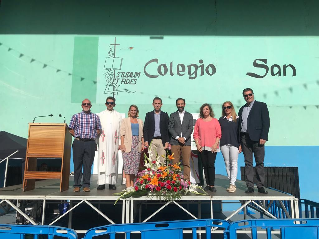 cole_SanViator's tweet photo. Celebración del 60 aniversario de la fundación de nuestro colegio, simplemente espectacular.
Felicidades SanVi!!! #sanviCamina https://t.co/qoBRcF15Vt