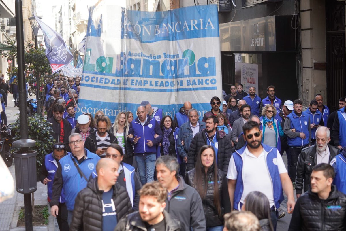 SergioOPalazzo's tweet photo. El 17 de Octubre no solo es una fecha con connotaciones partidarias, sino que excede ese marco y se transforma en la lucha del Movimiento Obrero para que los trabajadores sean protagonistas de las grandes decisiones nacionales. https://t.co/HByQgLePVO