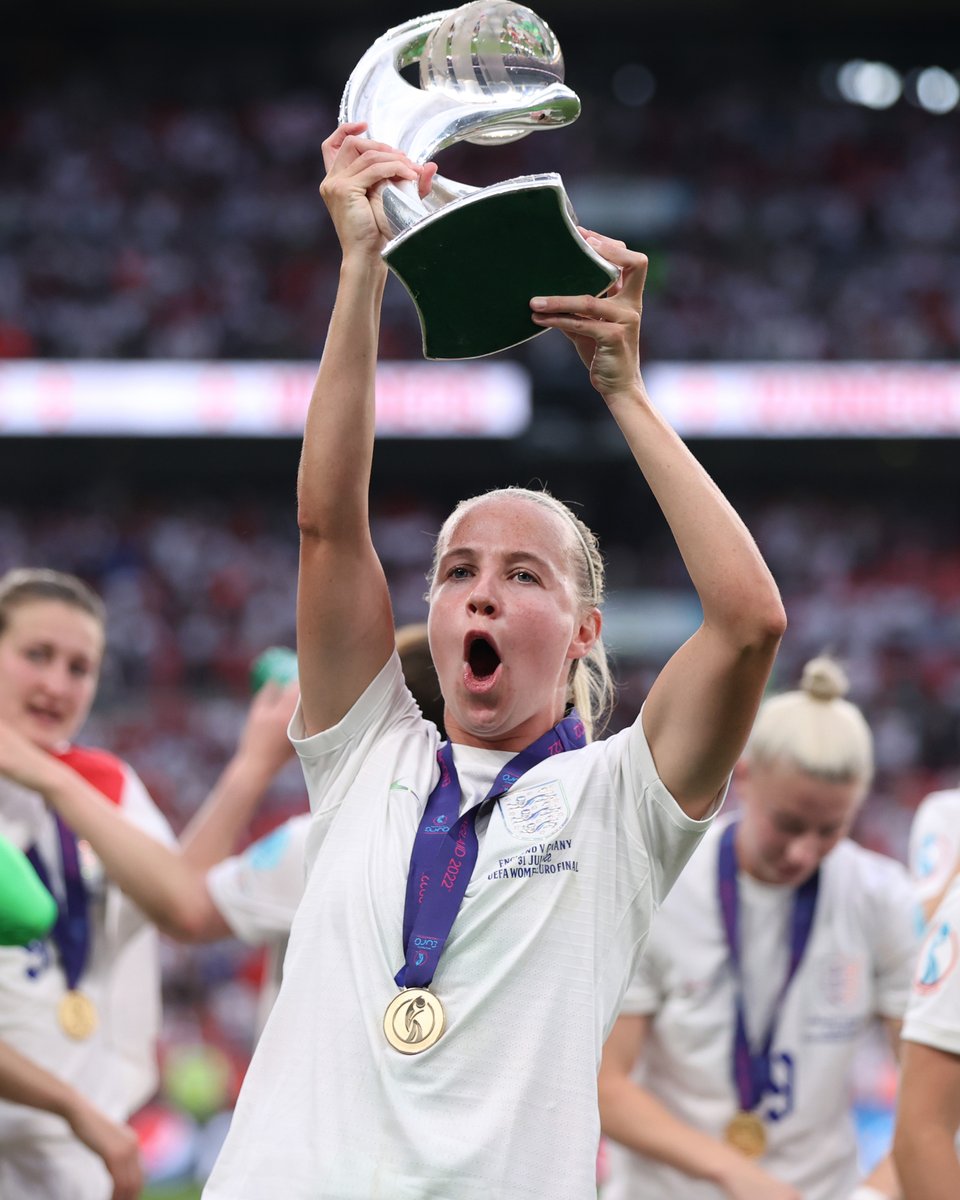 ✅ #WEURO2022 winner ✅ Golden Boot winner ✅ Player of the Tournament ✅ England Player of the Year ✅ 2nd place in the #BallonDor We are so, so proud of you, @bmeado9! ❤️