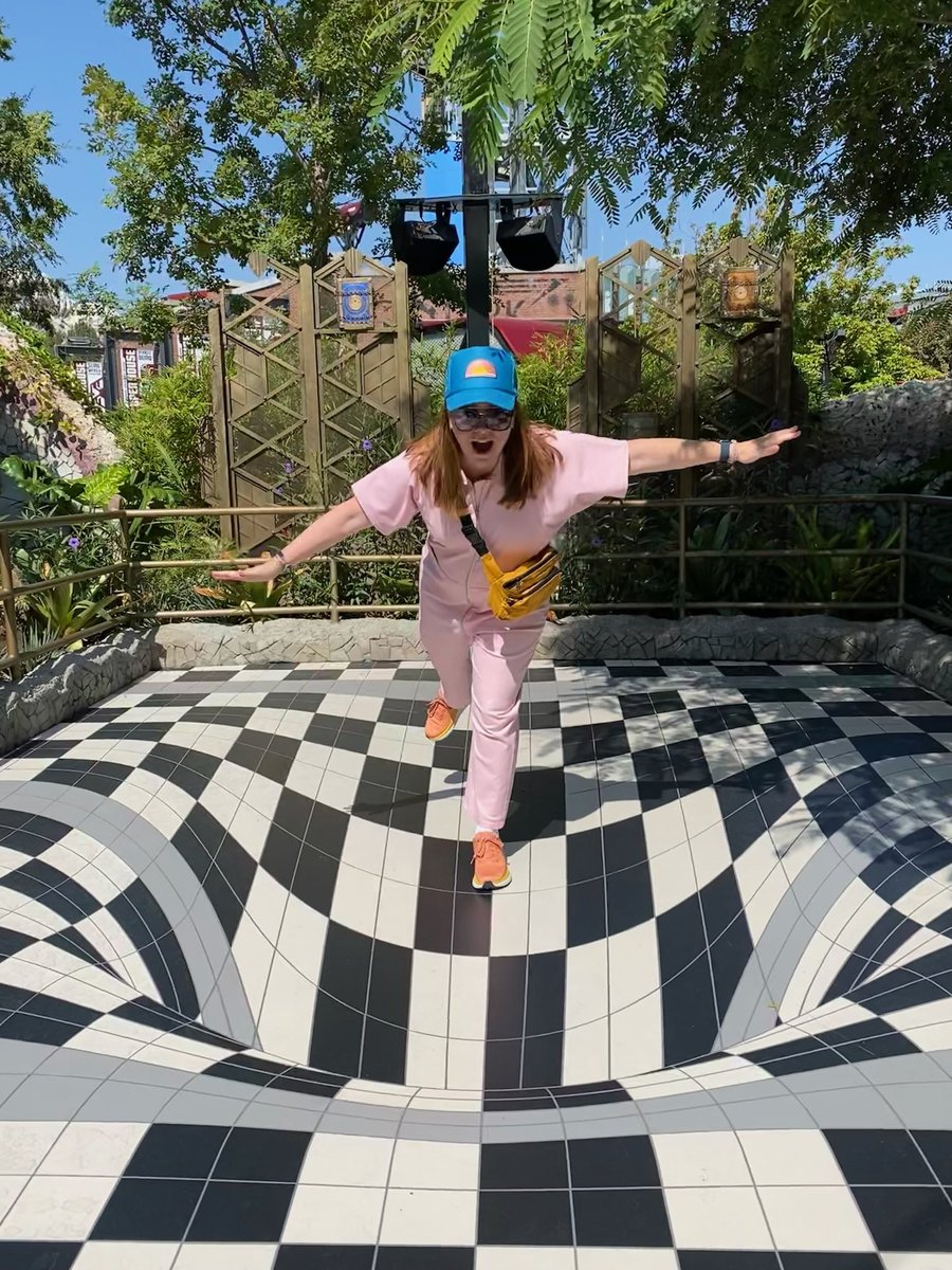 alyson hannigan tweet media