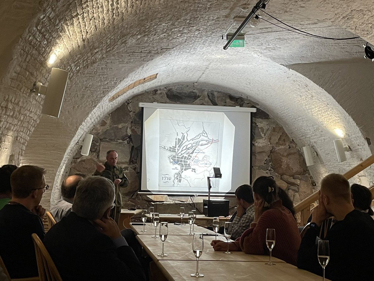 Harpers_Euratom's tweet photo. 👏 After a fruitful Consortium Meeting we have the privilege to have dinner inside the #Fredricksten fortress 🛕while we learn about its remarcable history. Thank you @ife_norway for being such a wonderful host #radwaste #circulareconomy #policyharmonisation #nuclear https://t.co/Cpc0118MU5