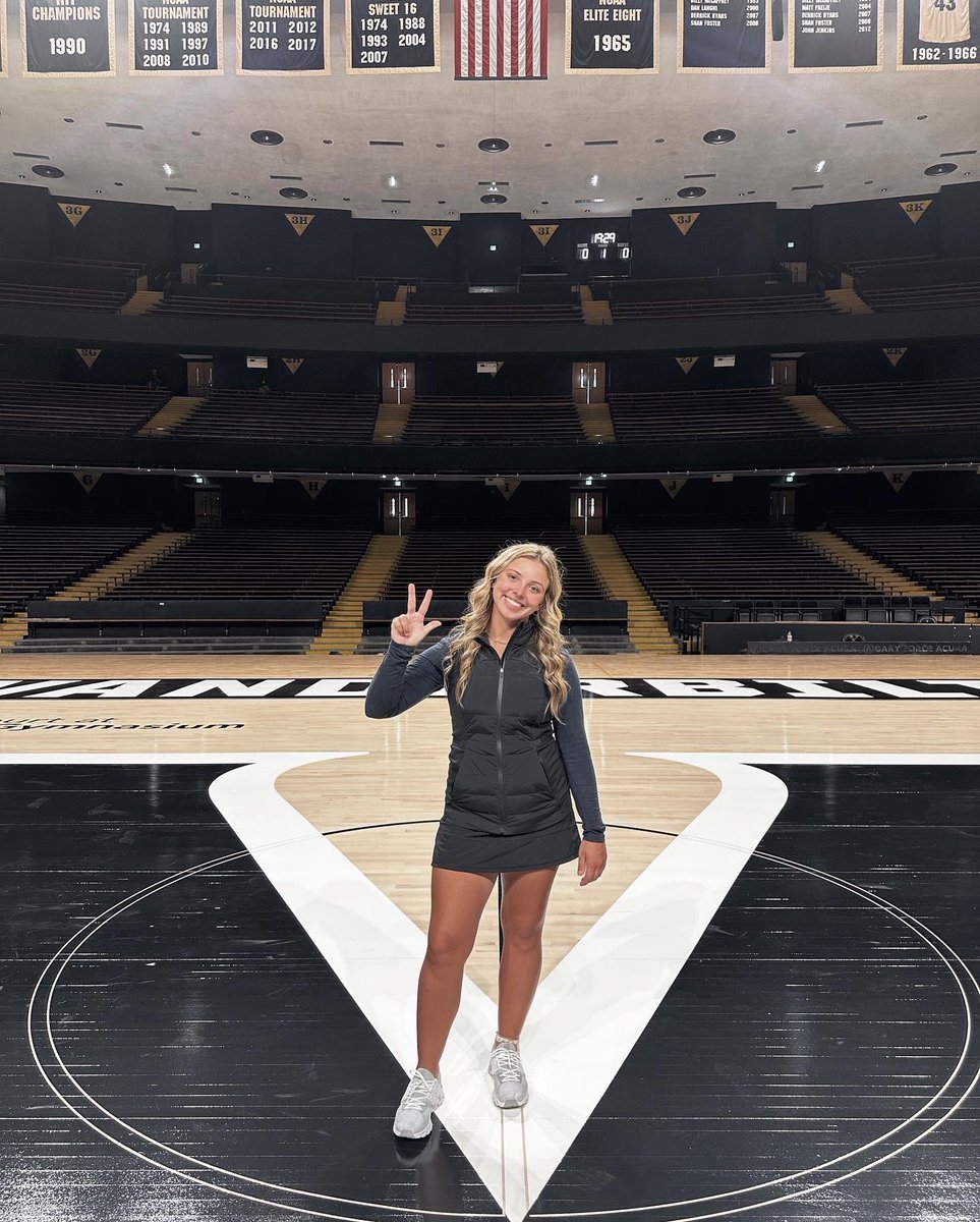 theClaireHenson's tweet photo. I am so excited and blessed to announce I have verbally committed to continue my academic and athletic career at Vanderbilt University. Thank you to Coach Allen and Coach Meason for giving me the opportunity to join your family! ANCHOR DOWN!!⚓️⬇️ https://t.co/07X4su0w67