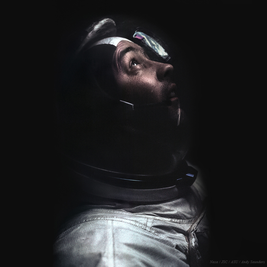 AndySaunders_1's tweet photo. Sad, sad news. Just devastated at the loss of Jim McDivitt at the age of 93.
An absolute legend - Command Pilot on Gemini IV and Commander of Apollo 9.
RIP https://t.co/EWrlxn0BN0