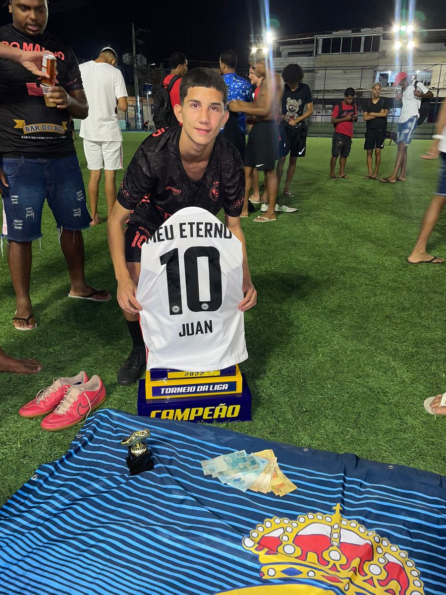 matheus06_silva's tweet photo. Campeão ✅ 
Melhor jogador ✅
06 online 🔛✅ 
1k ficou c os cria, obrigado do acari ✅
Foi por vocês meus irmãozão Juanzinho e Luan 👼🏻❤️ https://t.co/70bx00qGwk