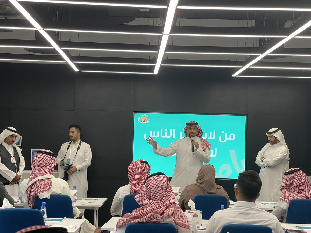 Entreprene_Club's tweet photo. سعدنا بحضور حفل تدشين مشروع @cruise_bus فكرة المبدع @anasalsufyane 

وتهدف فكره المشروع الى توفير رحلة شامله بتجربة فندقيه فريده مع جميع النشاطات والاعاشة لأماكن مميزه.

نتمنى لهم مزيد من النجاحات والإنجازات.

#نادي_رواد_الأعمال
#كروز_باص https://t.co/bYH02FVrve