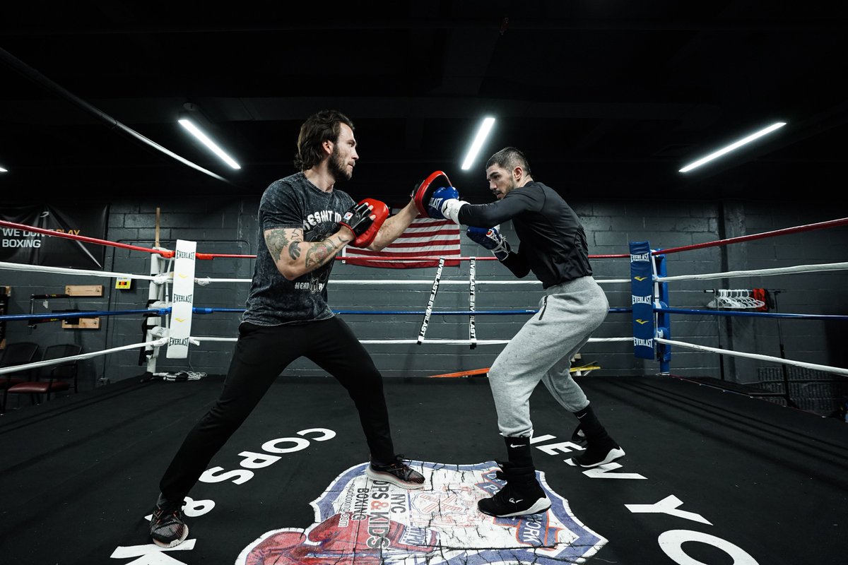 MatchroomBoxing's tweet photo. ๐ ๐
@Reshatmati1 targets his first pro title this Saturday night in Mexico City! #MatiRodriguez #LaraSanmartin https://t.co/9kCC47jW1o