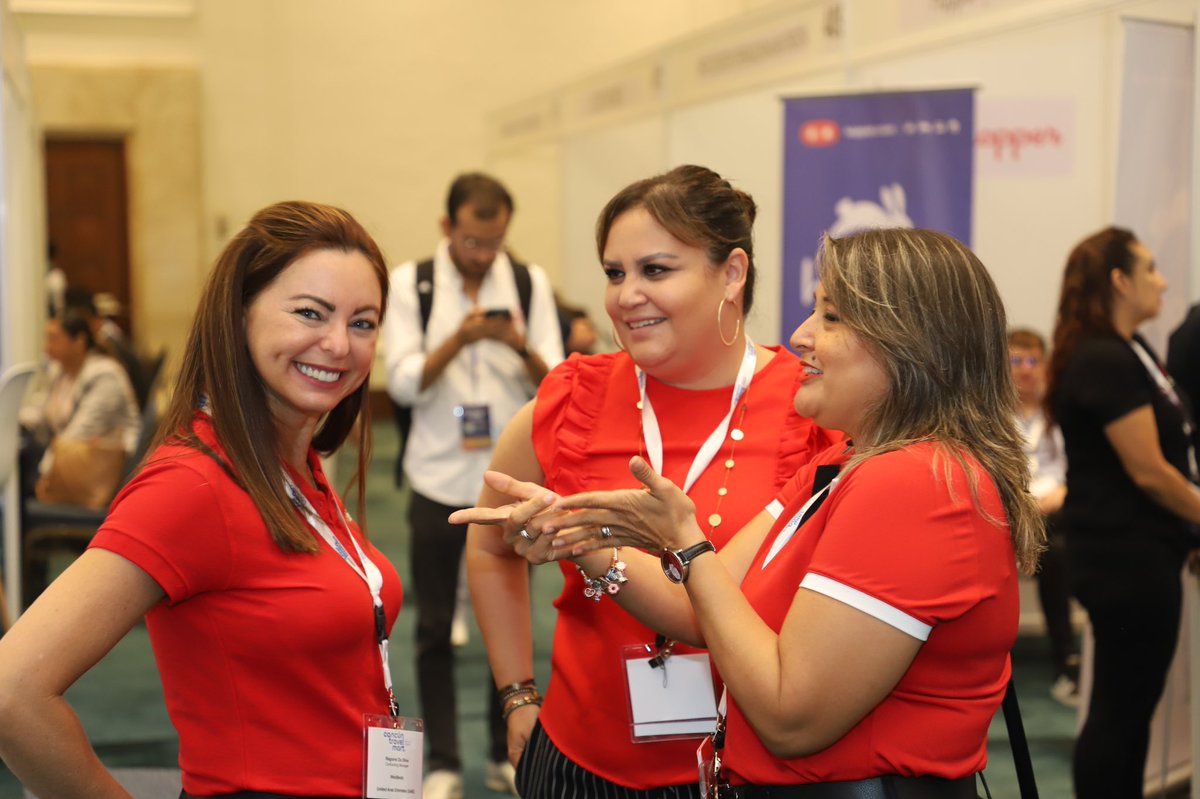 La gobernadora <a href="/MaraLezama/">Mara Lezama</a>, junto a president@s municipales de #QuintanaRoo, inauguraron el <a href="/CancunTrvlMart/">Cancun Travel Mart</a>.

En este Nuevo Acuerdo el turismo con justicia social, el crecimiento económico y la generación de empleos llegará a todos los hogares quintanarroenses.