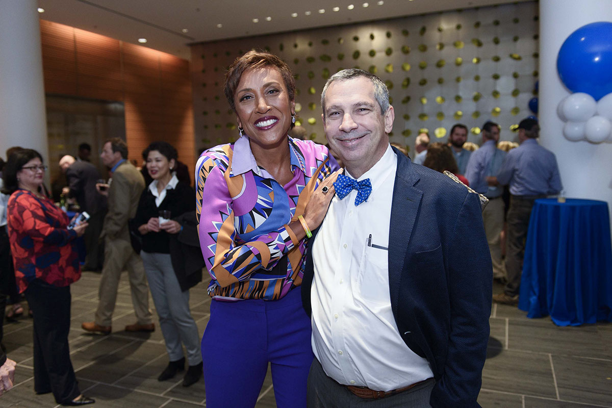 MSKCancerCenter's tweet photo. This morning on @GMA, Dr. Sergio Giralt reunited with @RobinRoberts to discuss the latest advances in bone marrow transplants in the last 10 years. If you'd like to support this lifesaving research, click here: https://t.co/evAS3CVFUH https://t.co/D2Nf2AUbim