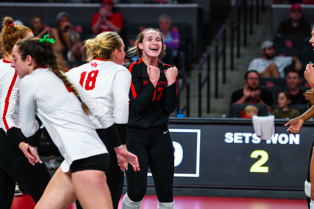 RANKED‼️ 

For the first time since 1994, <a href="/UHCougarVB/">Houston Volleyball</a> is nationally ranked, at #24, in the <a href="/AVCAVolleyball/">AVCA</a> poll!

#GoCoogs