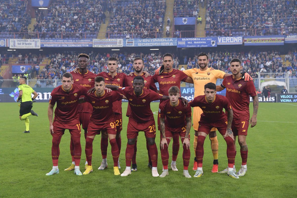 Chris Smalling tweet media