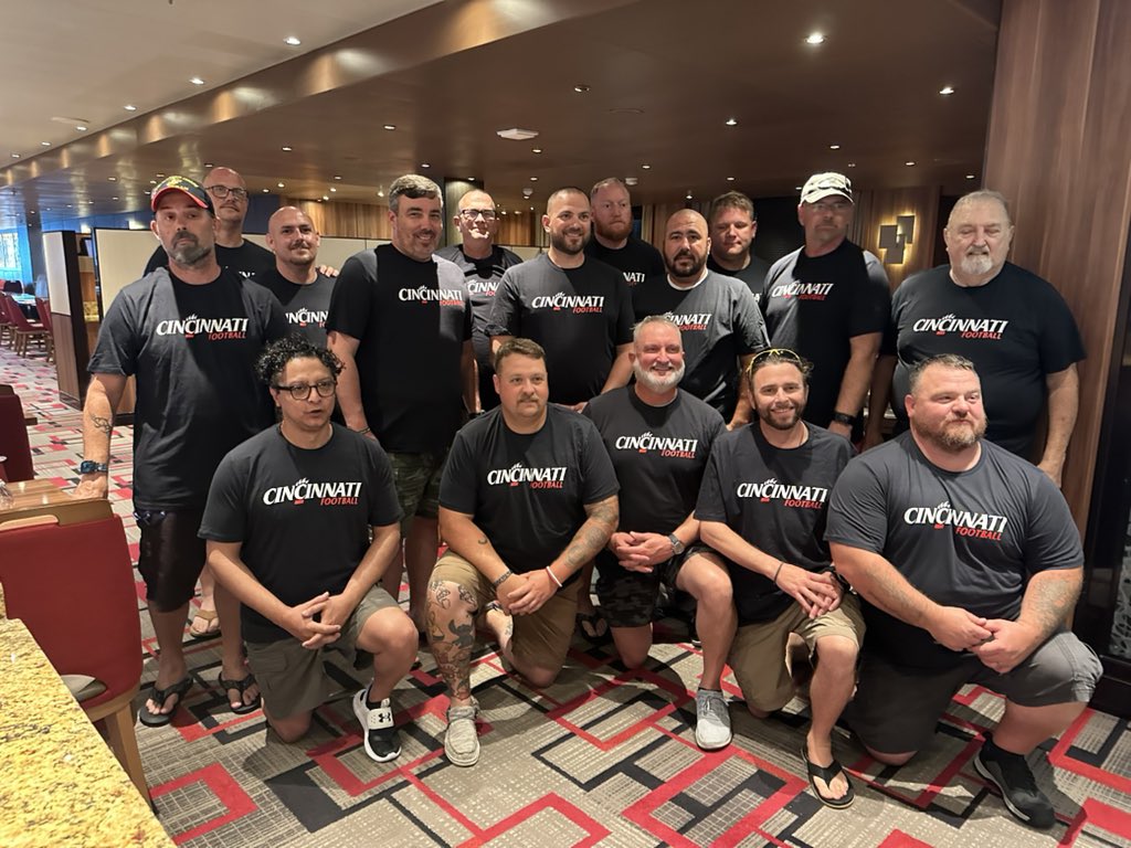Thank you @adamniemeyer and @GoBearcatsFB for supporting Combat Wounded Cruise 7. 17 Purple Heart recipients rocking UC football shirts aboard the Carnival Horizon in the middle of the Caribbean. #GoBearcats.