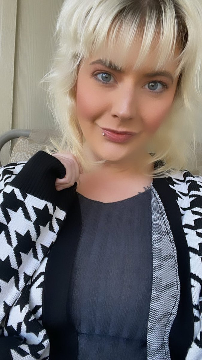 _soberbananaa's tweet photo. Almost four months sober. 💕 https://t.co/3uB3poNCmw