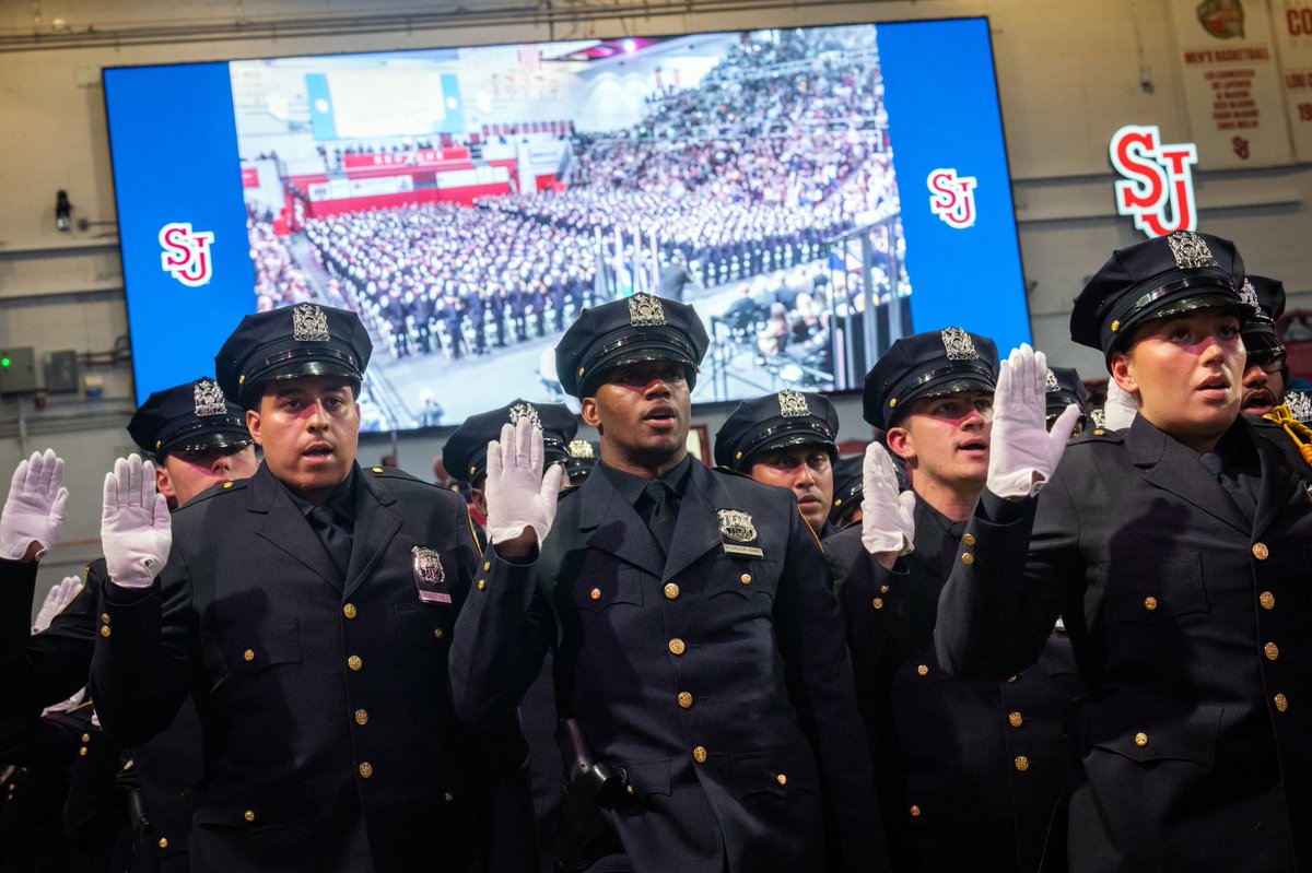 NYPD1stDep's tweet image. Police Academy Graduation Day! Always a source of pride for our newest of New York’s Finest &amp;amp; their families. These officers have worked hard to reach this point. They are now part of something much greater than themselves. I wish them all the best — we are counting on them!