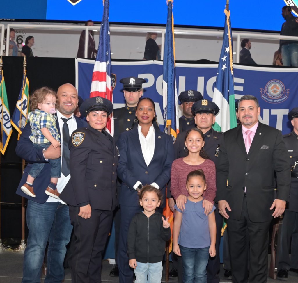 NYPD1stDep's tweet image. Police Academy Graduation Day! Always a source of pride for our newest of New York’s Finest &amp;amp; their families. These officers have worked hard to reach this point. They are now part of something much greater than themselves. I wish them all the best — we are counting on them!