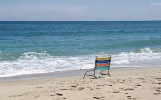 marnicpatterson's tweet photo. We all went to the beach in #DuckNC before heading home or to the airport. Water is still warm.

#obx #obcnc #iloveobx #obxnow #obxlife #outerbanksnc #NorthCarolinaBeaches #visitnc #travelwritersuniversity #IFWTWA #trip101com #travelphotographer #travelphotography #mondayfunday https://t.co/oculHjPdWM