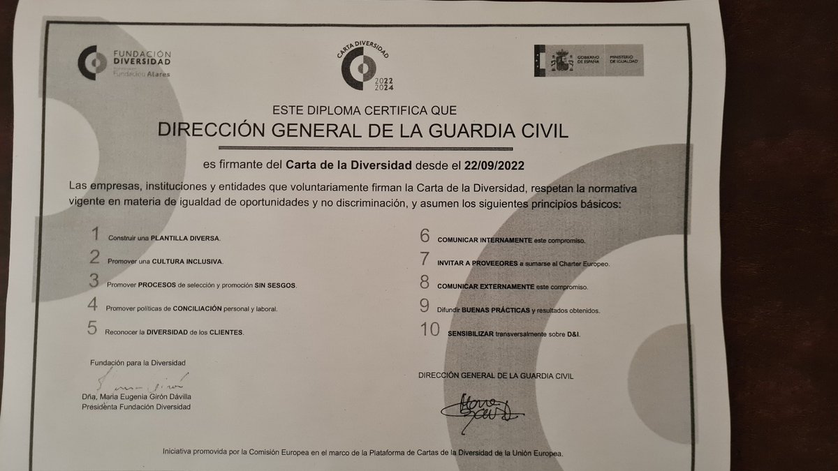Que hoy haya visto un unicornio verde es más creíble k esto 😪. Vamos a empezar por la implantación de turnos y la reorganización territorial y entonces habremos  empezado a visualizar este decálogo.