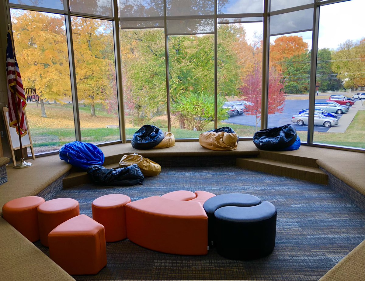 TannyMcG's tweet photo. The view from Loveland Intermediate/Middle. Wow! Thank you for learning with me again today. What a pleasure. #InkAndIdeas #ComprehensionConnections @LovelandTigers https://t.co/pYAzPaEScb
