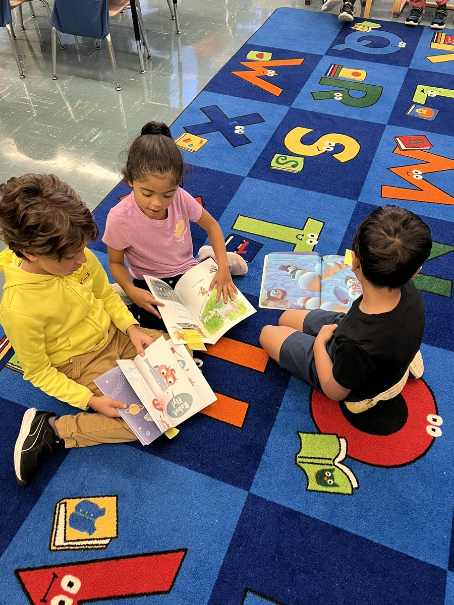 In readers’ workshop, students are working with their partners and sharing favorite parts of their stories. They are practicing taking turns and being active listeners.📚<a href="/RobertHunterES/">Robert Hunter</a>
