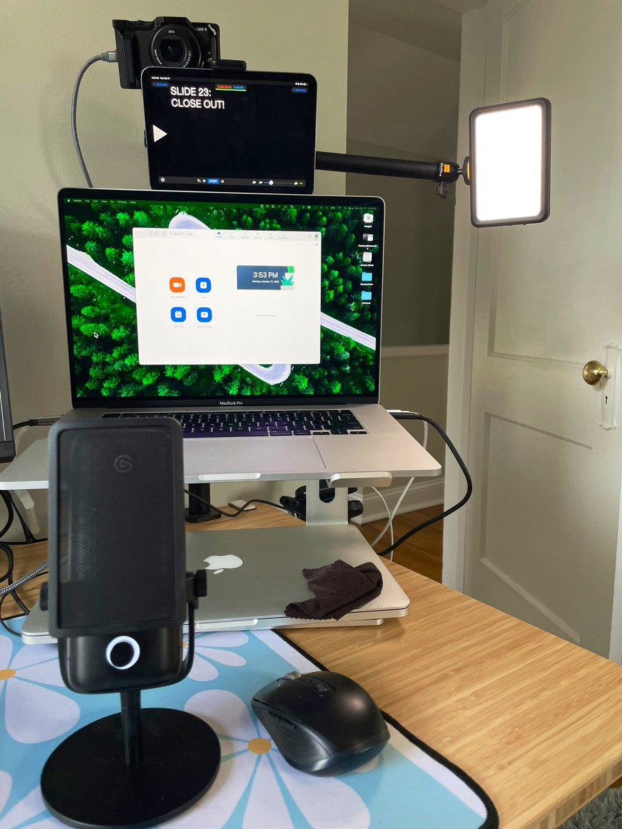 TechWithHannah's tweet image. Recording for #hubspotextend @HubSpotDev 😅
#recordingstudio #developeradvocacy