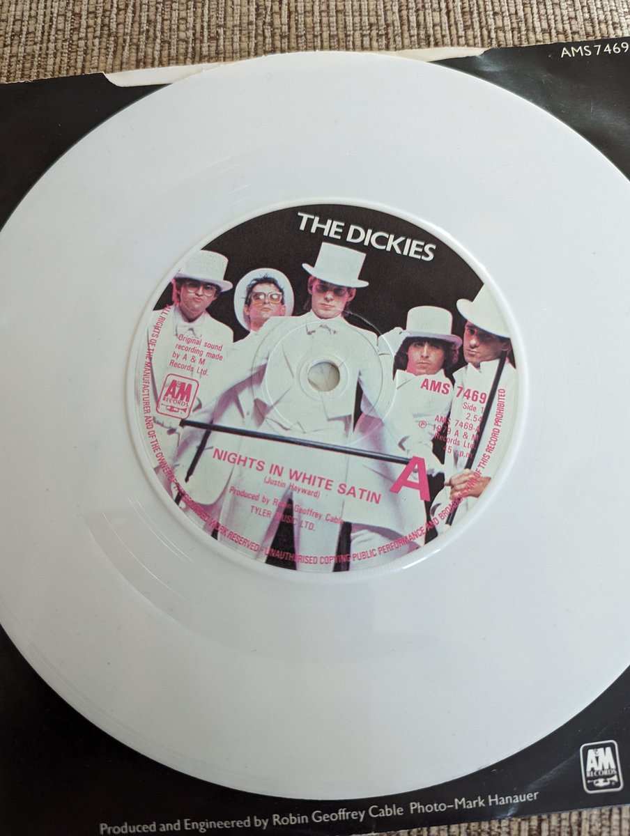 MIKEYWMS's tweet photo. #7single of the day: The Dickies nights in white satin 1979 ,A&amp;M records.
@NewWaveAndPunk @Kgero1965 
@MerylSebon @MarianneHawksw2 @TanyaJjjjj @Sarahilovemydog @Sugaspunsista74 @mattvern @GarySlade5 @Notoldjustexpe1 @dirk7890 @zap210 @TheRealSkeneo 👍🏻 https://t.co/vjrhjoRCce