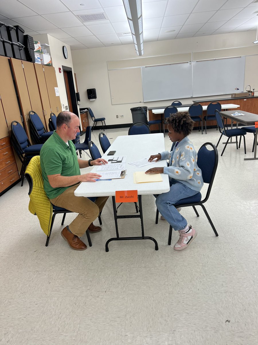 bpmlloyd's tweet photo. First BizTown interviews!  Students and interviewers were amazing!#MagicalMoments @Reamteacher @MrsFitz215 @GoMounts @EIMSMounts https://t.co/KDJYIlvF3I