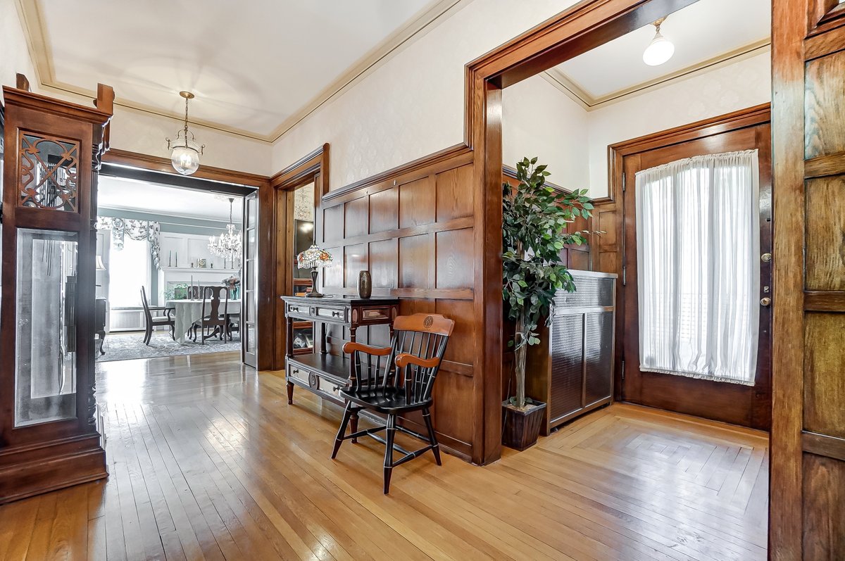 This Tudor manor exudes charm throughout its 5,202 sqft of living space. Built in 1911, 610 Runnymede Road in Oakwood, OH is defined by its spacious rooms, finely crafted finishes &amp; luxury fixtures + fittings. Offered at $839,000, represented by <a href="/ohio_pro/">BHHS Professional Realty</a> bit.ly/3yvHCpG