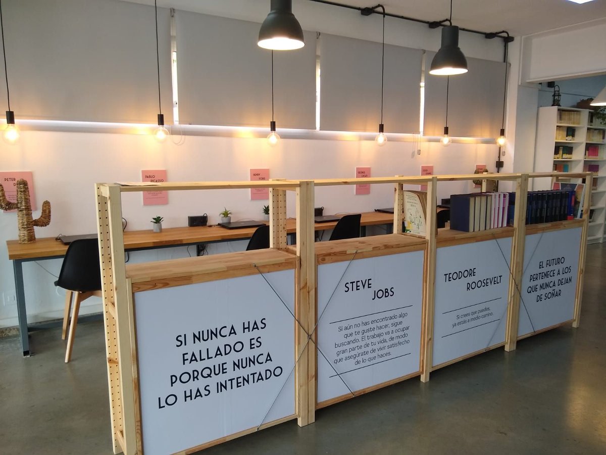 IESJesusMarin's tweet photo. 💡¿Conoces nuestra #AuladeEmprendimiento ?
✅Un #espacio creado para #fomentar e #incentivar el #emprendimiento entre nuestro #alumnado .
¡Ven a conocerla!👏

#EquipoPolitecnico
#PolitecnicoMalaga
#FormacionProfesional https://t.co/23tfvAy6gT