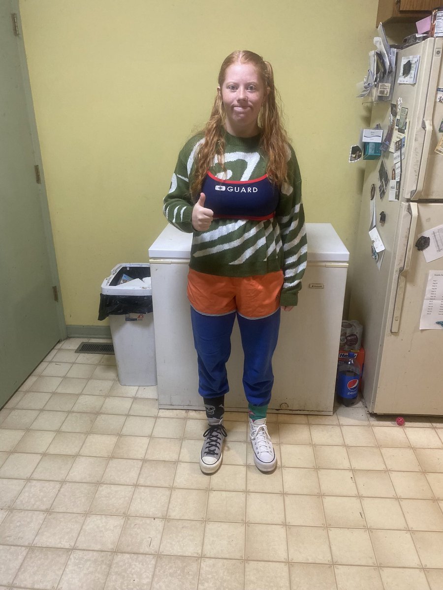 gne1972's tweet photo. @Dr_Moss11 @Erinmoss_16 #hart2hart #17onthe17th #dancingqueen https://t.co/kEsd07gEcs