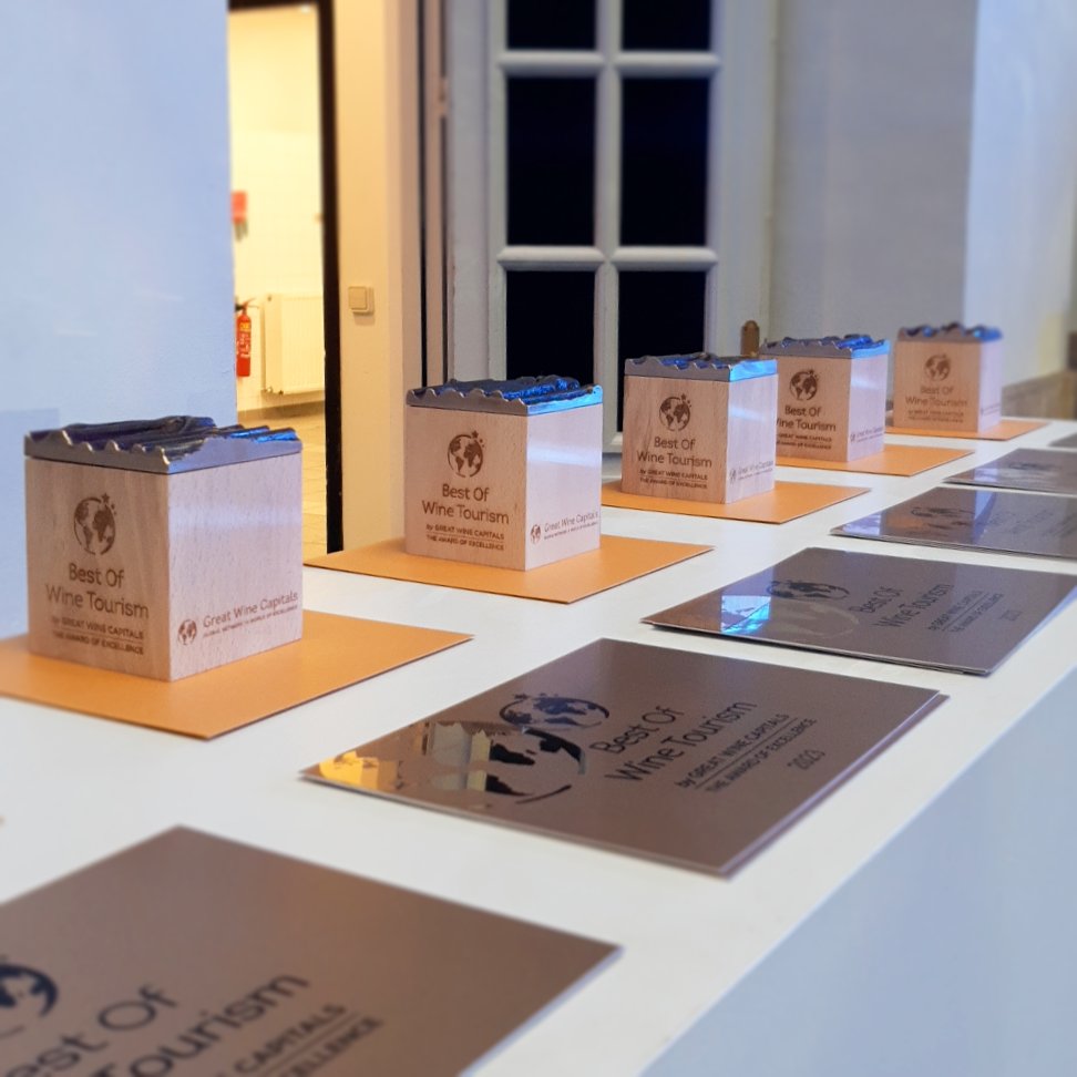 C'est le grand jour 🎉 

Plus que quelques heures avant le début de notre belle soirée de remise des prix #BestOfWineTourism 2023 et la découverte de nos nouveaux lauréats !

#oenotourisme #Vignoble #BestOfWineTourism2022 #bowt