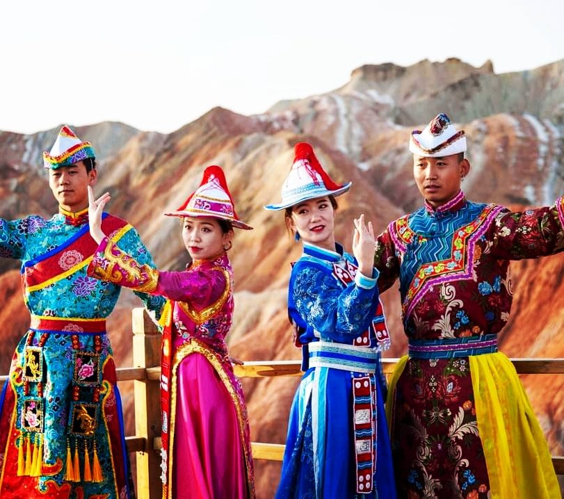 MuhammetBilir13's tweet photo. Western Yugur Turk people from China. The Yugurs are the descendants of the Uighur Turks from Taklamakan. Furthermore the Yugur Turks are one of the three unique ethnic groups in Gansu Province.
#yugur #Uighur #yugurs #turkic #yugurtürkleri #turan
Çin'den Batı Yugur Türk halkı https://t.co/LZYNgvIJqk