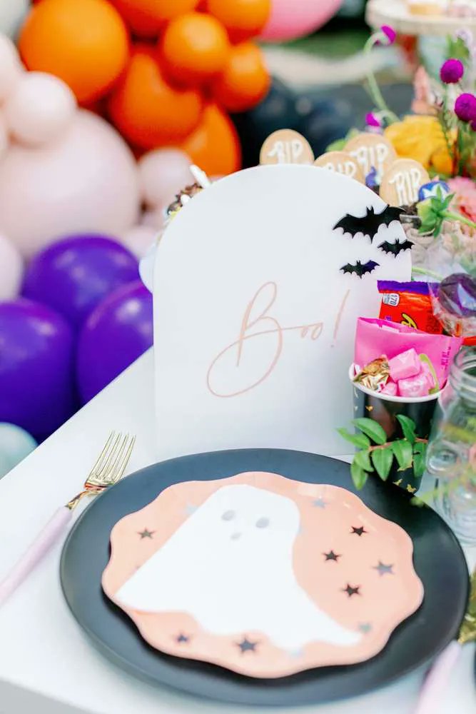 Catch My Party on Twitter: "Feast your eyes on this Spooktacular Boho Halloween Soire! The table 