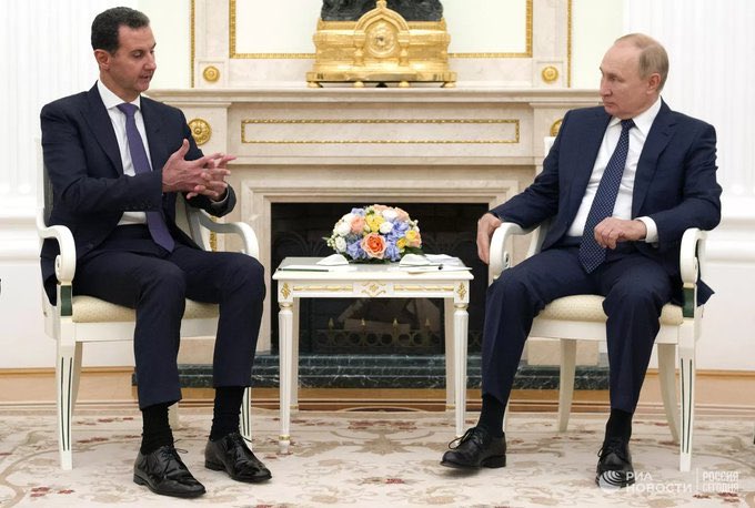 Владимир Путин в Кремле tweet media