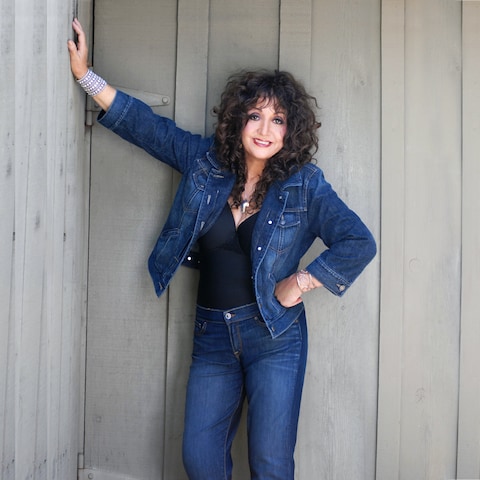 JesseBluesBRI's tweet photo. Hear a BMA tribute to the Mississippi Sheiks with Maria Muldaur on Edition 559 of Blues Radio International, with music from John Primer, Mississippi Fred McDowell, and the Son Seals Blues Band:

https://t.co/MGdZIp75aY
#liveblues #bluesmusicawards #johnprimer
@AudreyBluesBRI https://t.co/mKkkJutBK4