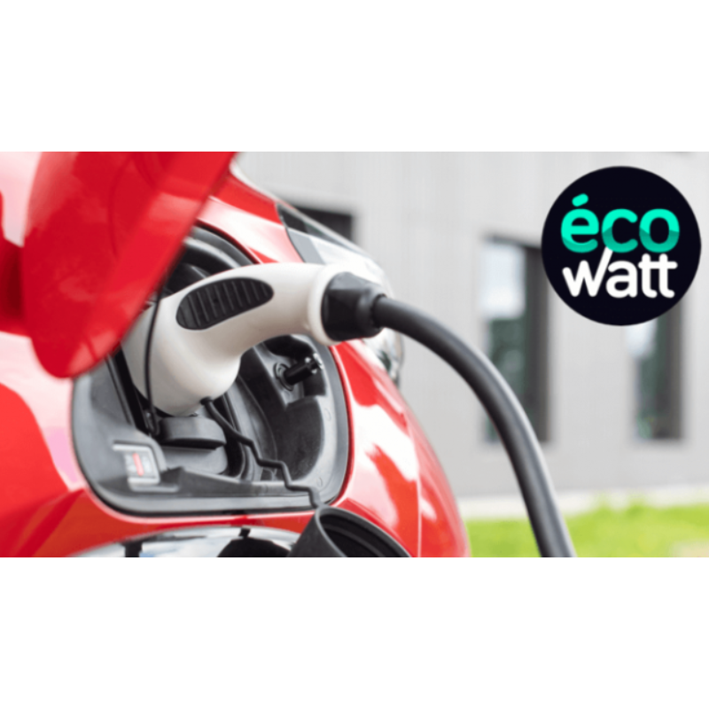 Izivia's tweet photo. ⚡Nous accompagnons nos clients dans la #sobriété énergétique !
Opticharge permet de gérer la puissance allouée aux bornes de recharge en fonction des besoins.
✅Cette solution est complétée par le signal Ecowatt de @rte_france Objectif : éviter les pics de conso ! https://t.co/FhyETNRzs1
