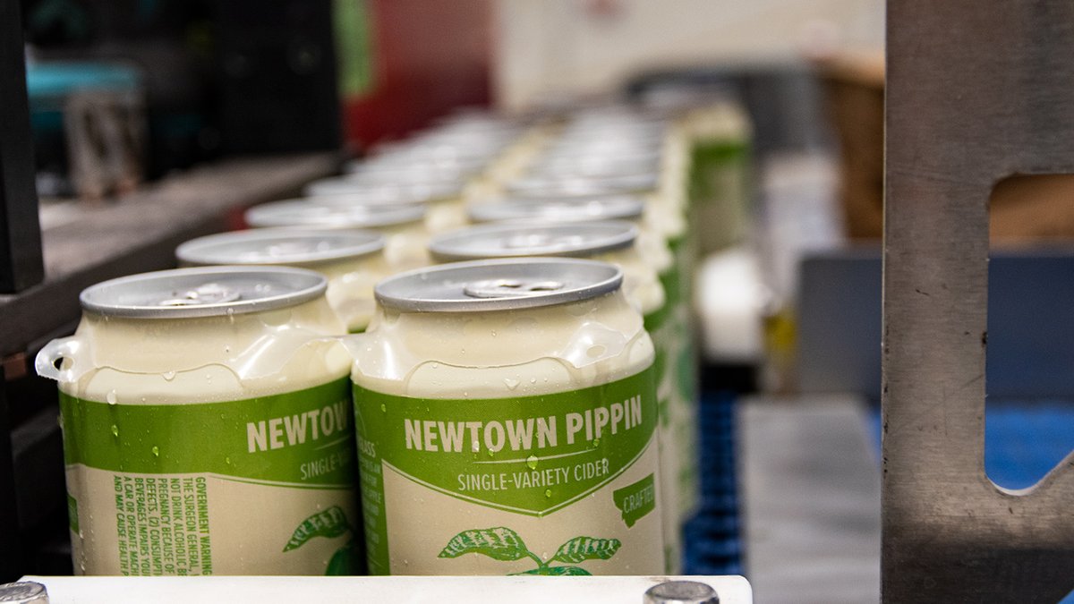 pub_last's tweet photo. NEW TOWN PIPPIN–SINGLE-VARIETY CIDER - https://t.co/YE7JUckS7o https://t.co/QgYsxHN6hG