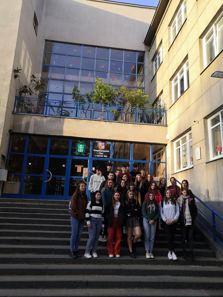 Nuestro alumnado de Francés de Bachillerato ya está disfrutando de su estancia en Brno (República Checa) con el Programa Erasmus +.