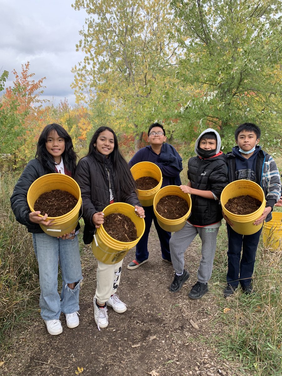Ms. Nangini (@laranangini) on Twitter photo <a href="/ParCKDownsview/">Parc Downsview Park</a> thank you so ‘MULCH’ for a great morning of tree plant <a href="/stjeromestcdsb/">stjeromestcdsb</a> <a href="/MargaretAsaad/">Mrs. Asaad</a> <a href="/ParCKDownsview/">Parc Downsview Park</a> thank you so ‘MULCH’ for a great morning of tree plant <a href="/stjeromestcdsb/">stjeromestcdsb</a> <a href="/MargaretAsaad/">Mrs. Asaad</a>