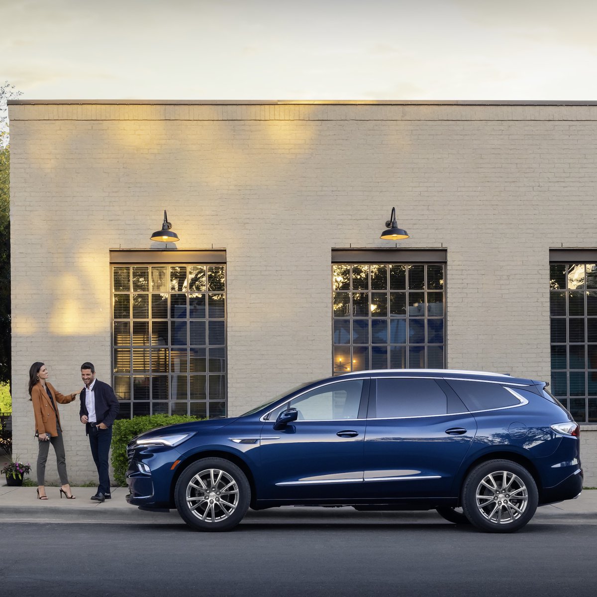 Arrive to date night in style.

#BuickEnclave