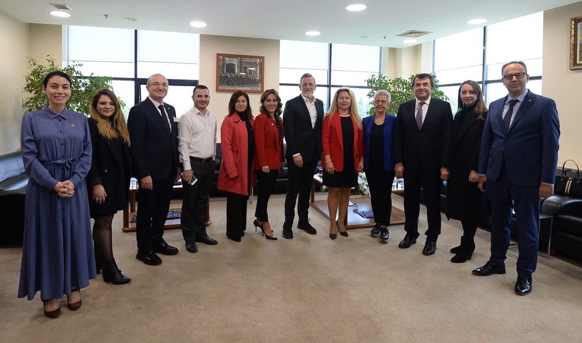 bursahid's tweet photo. BHİD Başkanı Cansel Oruç ve YK üyeleri Sena Er,Özgecan Demirtaş,Bircan Özkan,Metin Baykal,Kadriye Pakten ile birlikte BTSO YK Başkanı İbrahim Burkay,Meclis Başkanı Ali Uğur,YK üyeleri Muhsin Koçaslan,Hakan Batmaz,Divan Üyeleri Gülçin Güleç,Selin Sakder Akyıldız’ı ziyaret ettik. https://t.co/xAew9FPL31