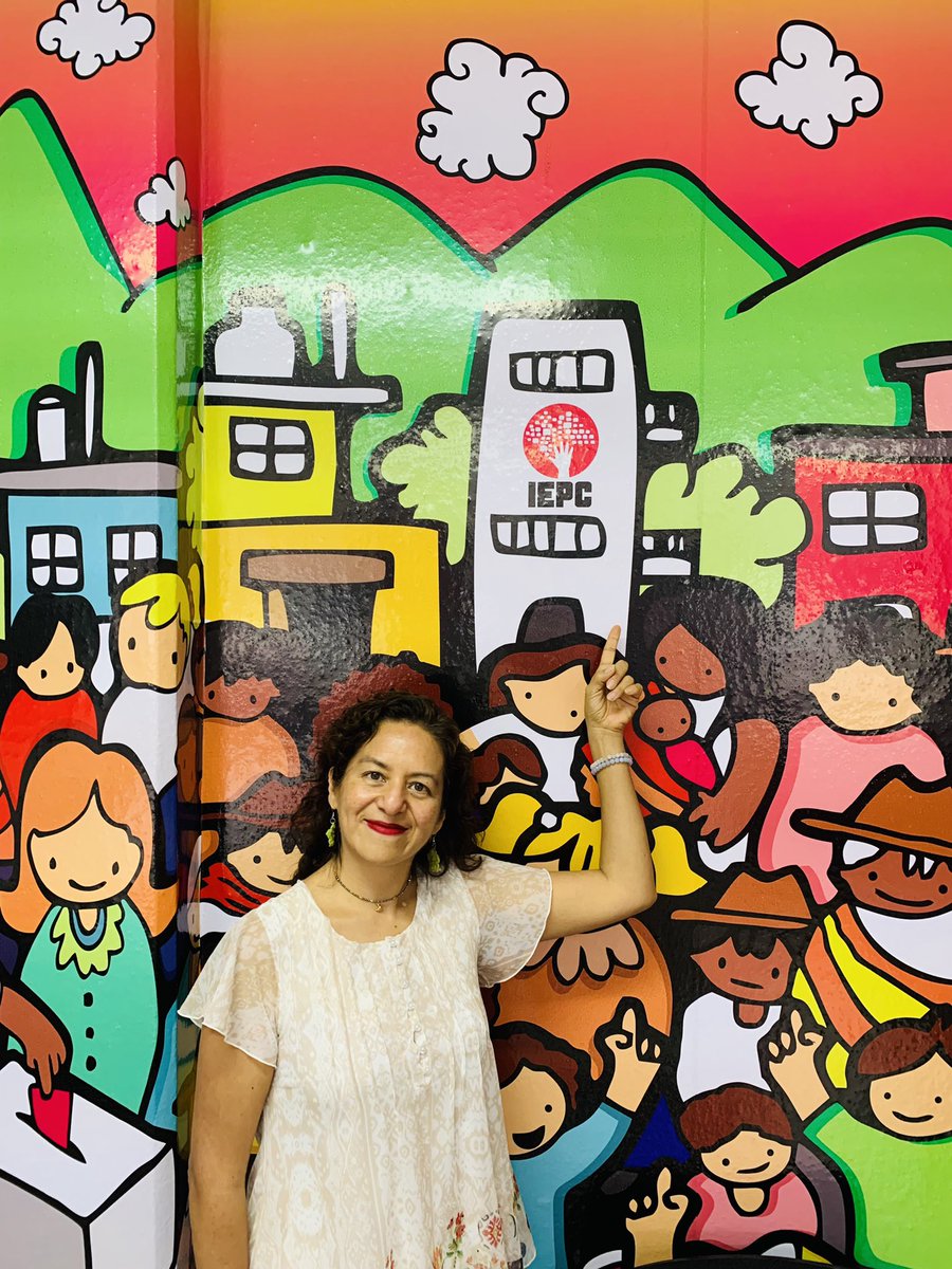 MaricarmenNava's tweet photo. Elegir. Preguntar. Participar.
Todo se aprende, se construye en conjunto.

Grabamos videos para ludoteca de niñas y niños de @IEPCChiapas Compartimos sobre el cuento de la Red #CiudadEnApertura que promueve el derecho a saber en niñez.

Gracias @TereA20 por la invitación 😃 https://t.co/vYOfLNAZJ9