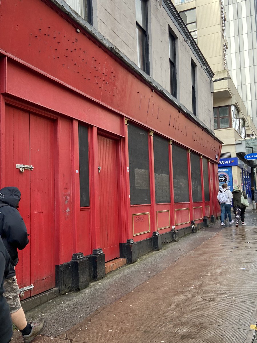 ycfcpike's tweet photo. One of the best pubs in Glasgow. Well was. The Iron Horse. A true casualty of the pandemic ? Hope it returns one day. #gotothepub https://t.co/PrI2pqJSpt