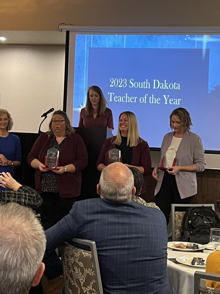 AberdeenMME's tweet photo. Our own Mrs. Weishaar was able to go to the teacher of the year banquet in Pierre, SD. While she didn't win it overall for South Dakota, MME won simply by having her teach and love our students! #GoMrs.Weishaar #MMEFamily #GoEagles https://t.co/vuBU41Mn8S