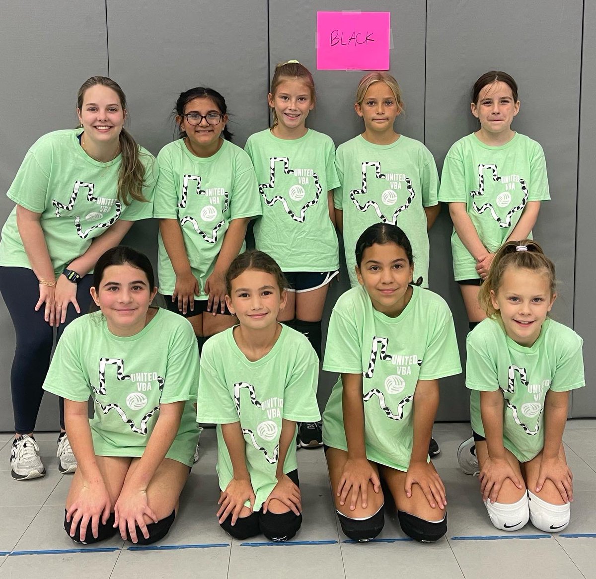 UnitedVba's tweet image. Way to go to our “U DIG” division in our Fall Youth League 🥳💜🏐🙌 Getting to coach and guide these young athletes is a true privilege. We hope you girls enjoyed it as much as we did. 🥰 #youthvb #unitedvba #startthemyoung #waytogo