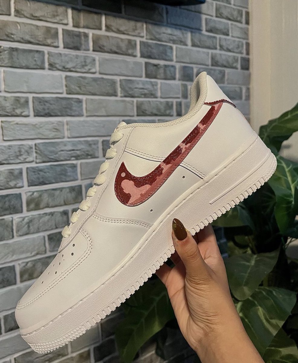 ChefJooma's tweet photo. One Piece x Naruto x AoT x Demon Slayer #CustomAF1s #Anime ๐ดโโ ๏ธ ๐ฆ โ๏ธ ๐บ https://t.co/gSaJSXVox1